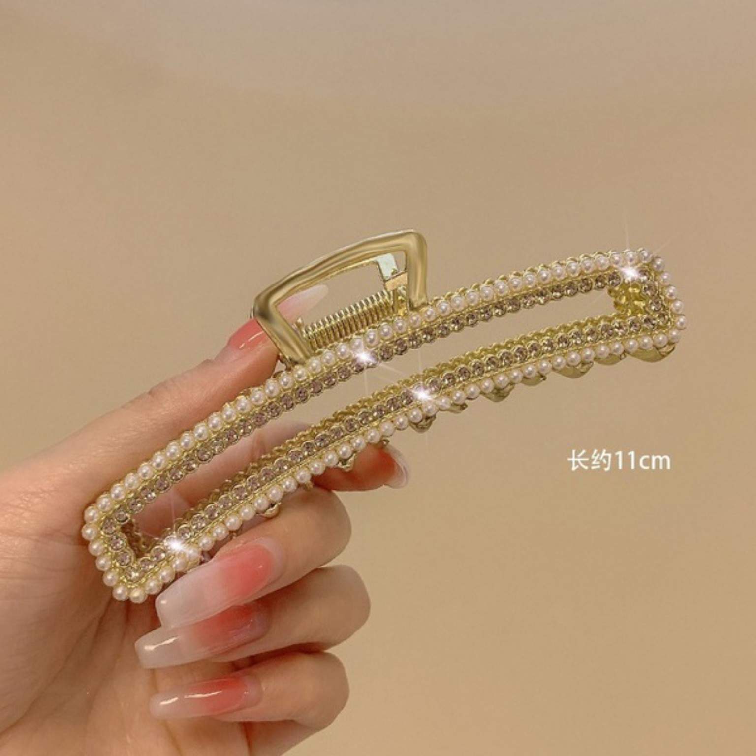 Curved pearl diamond
